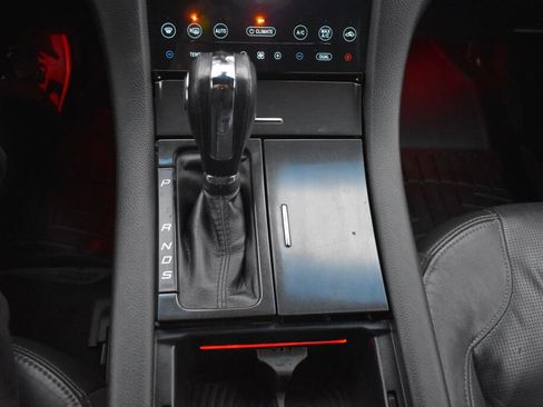 Used 2017 Ford Taurus Limited image 23