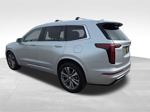 Used 2020 Cadillac XT6 Premium Luxury AWD/4WD image 3
