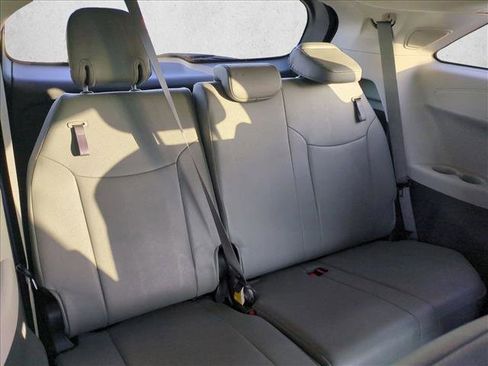 Used 2024 Toyota Sienna XLE w/ XLE Plus Package FWD image 29