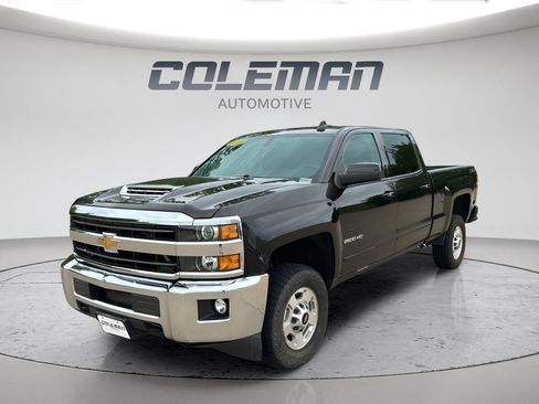 Used 2019 Chevrolet Silverado 2500 LT w/ LT Convenience Package AWD/4WD image 1