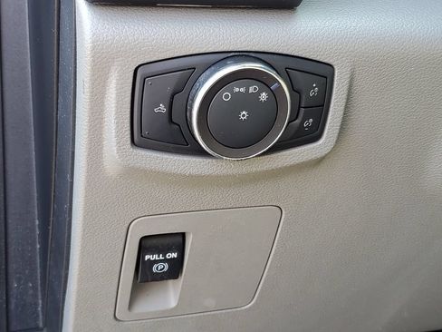 Used 2019 Ford F150 XL RWD image 11