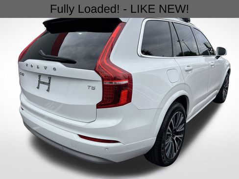 Used 2022 Volvo XC90 T5 Momentum image 11