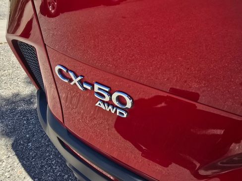 Used 2025 MAZDA CX-50 AWD 2.5 S w/ Preferred Package image 11