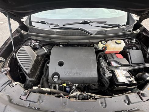 Used 2022 Chevrolet Traverse Premier w/ LPO, Floor Liner Package image 28