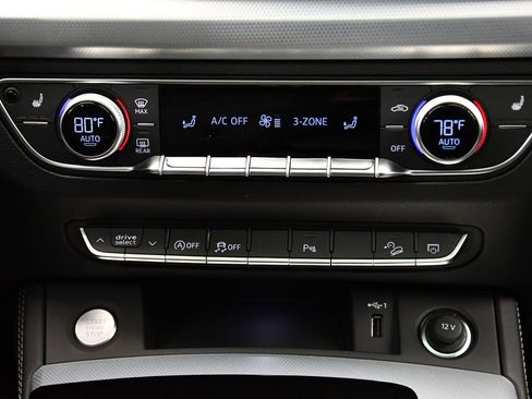 Certified 2025 Audi Q5 2.0T Premium Plus image 28