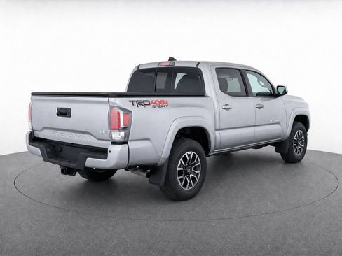 Used 2023 Toyota Tacoma TRD Sport w/ Technology Package AWD/4WD image 4