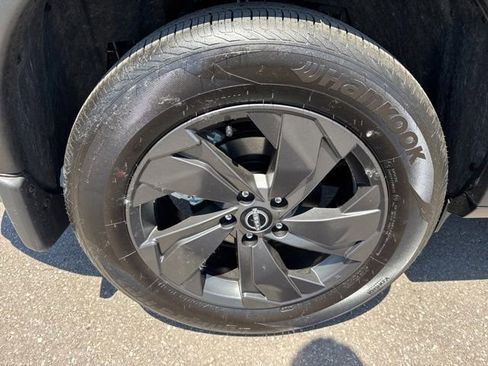 Certified 2026 Nissan Rogue SV w/ Cold Weather Package AWD/4WD image 33