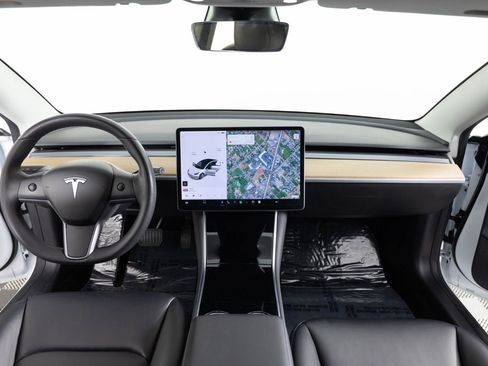 Used 2019 Tesla Model 3 Long Range image 33