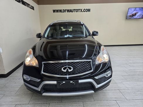 Used 2017 INFINITI QX50 2WD w/ Premium Plus Package image 3