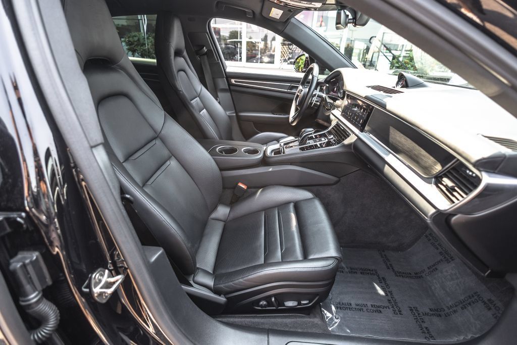 Used 2023 Porsche Panamera 4 Platinum Edition AWD/4WD image 24