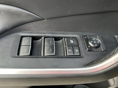 Used 2023 Toyota RAV4 XLE Premium FWD image 18
