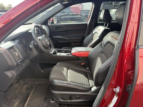 Used 2023 Nissan Pathfinder Rock Creek image 11