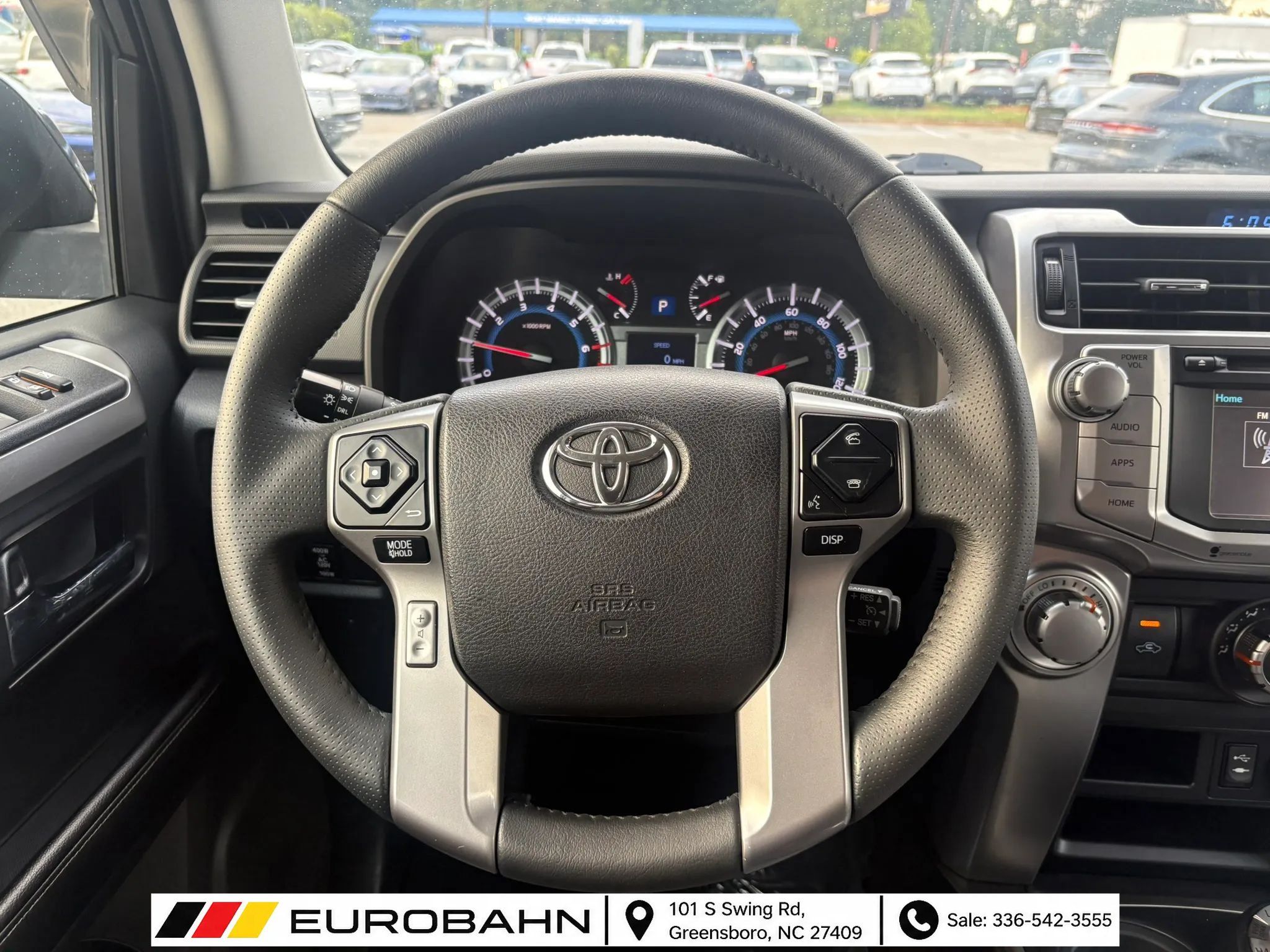 Used 2015 Toyota 4Runner SR5 AWD/4WD image 20