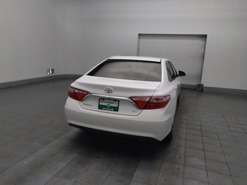 Used 2017 Toyota Camry LE FWD image 7