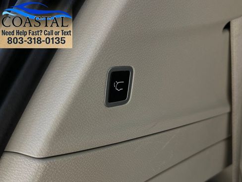 Used 2023 Chrysler Voyager LX FWD image 21