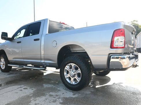Used 2024 RAM 2500 Big Horn AWD/4WD image 4