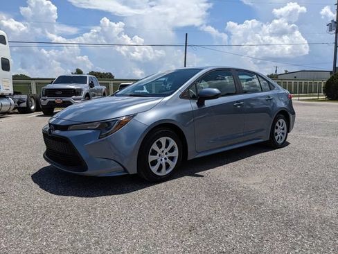 Used 2022 Toyota Corolla LE FWD image 8