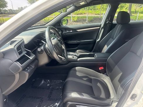 Used 2020 Honda Civic Sport image 12