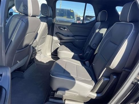 Certified 2023 Chevrolet Traverse Premier w/ Redline Edition image 14