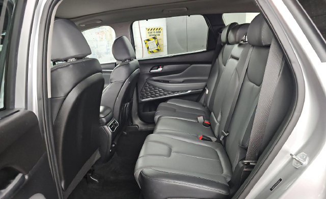 Used 2023 Hyundai Santa Fe SEL w/ Premium Package FWD image 14