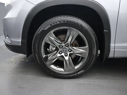 Used 2016 Toyota Highlander Limited w/ Driver Technology Package AWD/4WD image 66