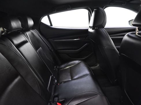 Used 2019 MAZDA MAZDA3 AWD Hatchback w/ Premium Pkg image 18