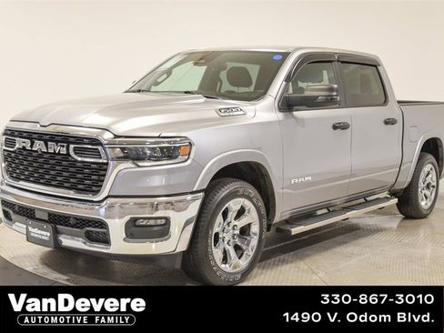Used 2025 RAM 1500 Big Horn image 1