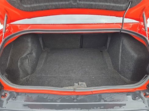 Used 2018 Dodge Challenger R/T w/ Driver Convenience Group image 7