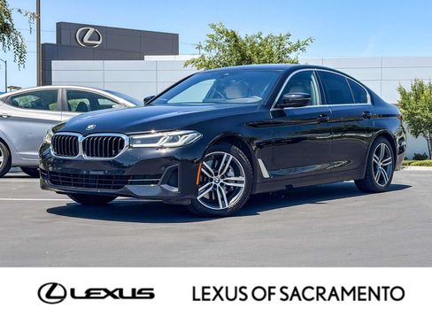 Used 2021 BMW 530i xDrive w/ Premium Package AWD/4WD image 1