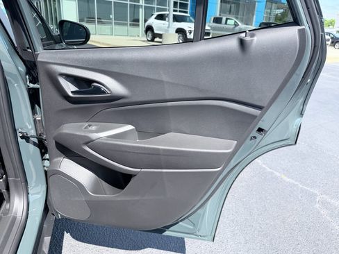 New 2026 Chevrolet Trax LT w/ Driver Confidence Package FWD image 28