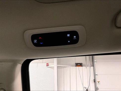 Used 2023 Chrysler Voyager LX FWD image 31