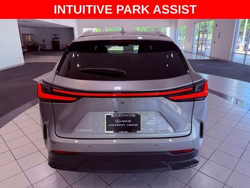 Used 2024 Lexus NX 250 FWD image 6