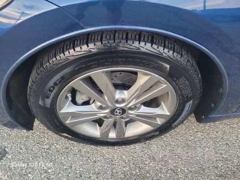 Used 2018 Hyundai Elantra SEL w/ Cargo Package image 20