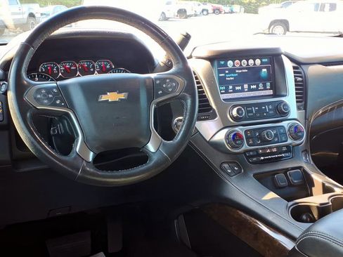 Used 2018 Chevrolet Tahoe LT AWD/4WD image 11