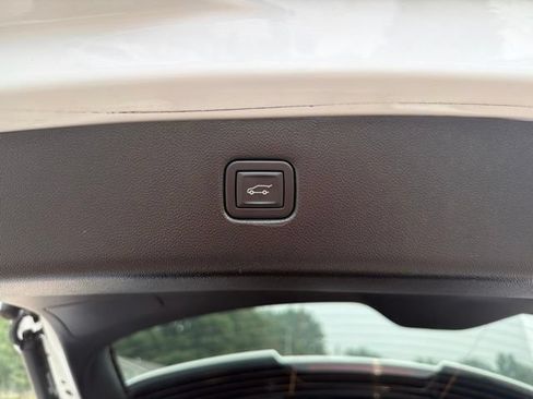 Used 2024 Chevrolet Blazer LT w/ Convenience Package FWD image 15