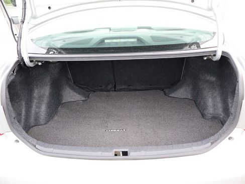 Used 2012 Toyota Corolla LE FWD image 15