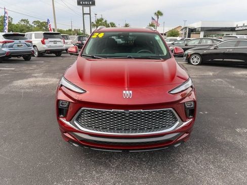 Used 2024 Buick Encore GX Avenir w/ Avenir Technology Package FWD image 2