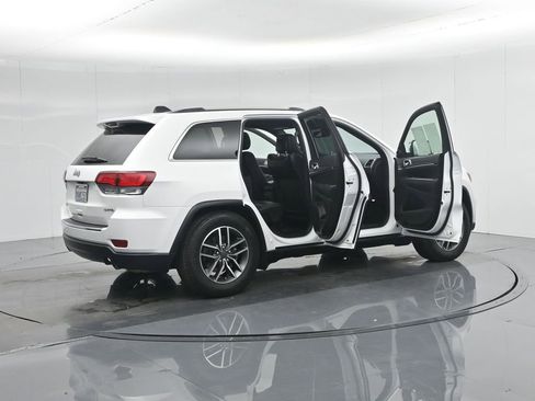 Used 2022 Jeep Grand Cherokee Limited w/ Tech Group image 6