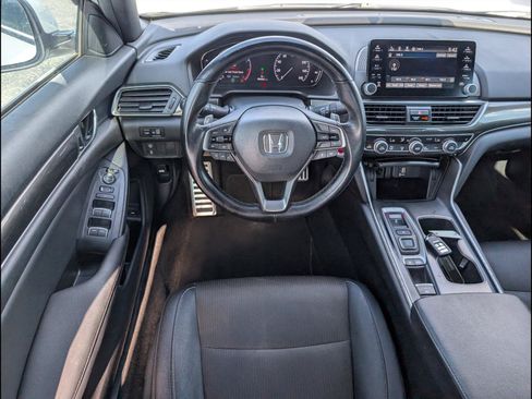 Used 2019 Honda Accord Sport image 10