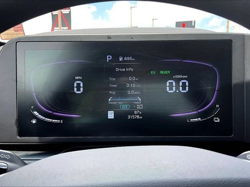 Used 2025 Kia Niro LX FWD image 14