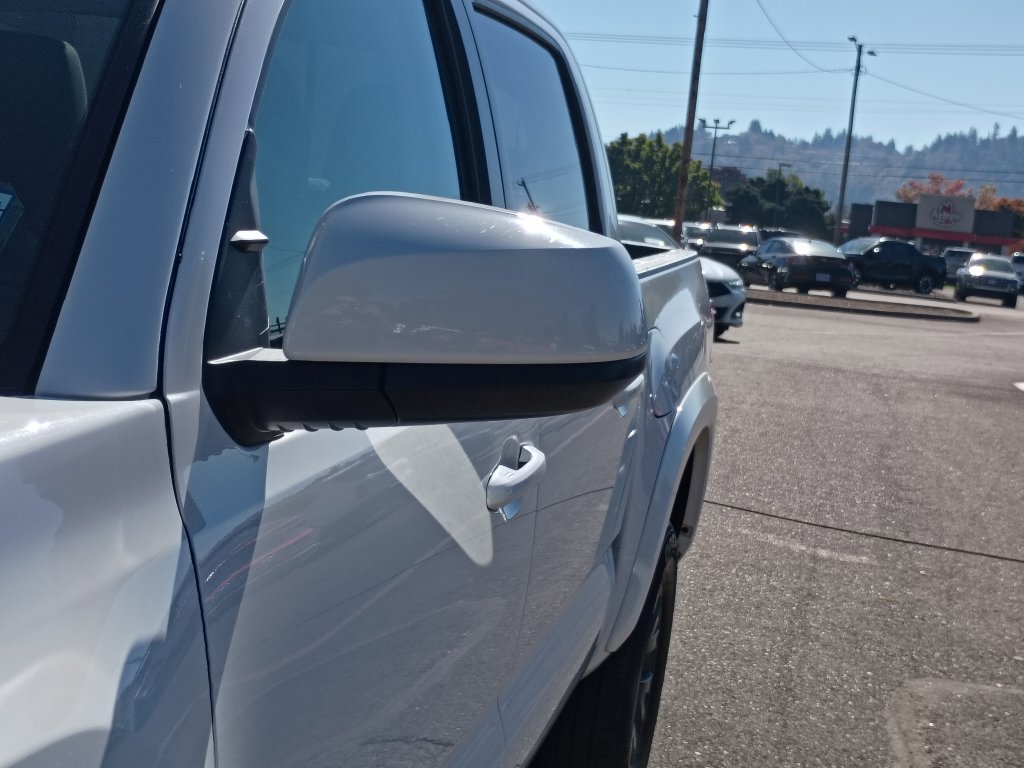 Used 2023 Toyota Tacoma SR5 RWD image 13