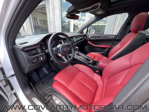 Used 2020 Porsche Macan S image 27