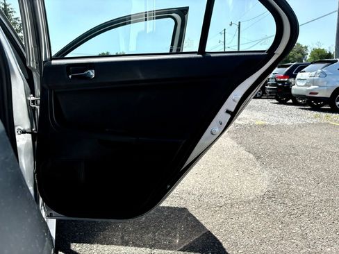 Used 2016 Mitsubishi Lancer ES image 13