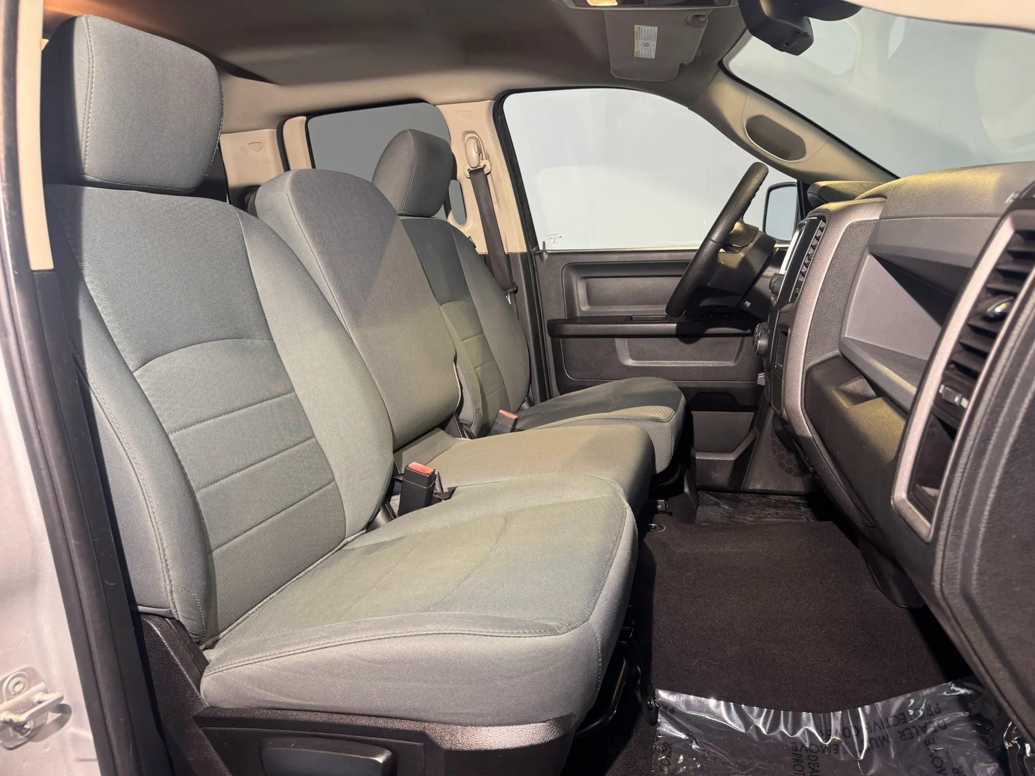 Used 2014 RAM 1500 Express AWD/4WD image 22