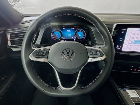 Used 2026 Volkswagen Atlas Cross Sport SEL AWD/4WD image 11
