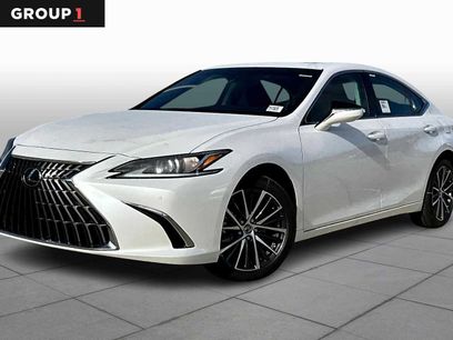 New 2025 Lexus ES 350 w/ Premium Package