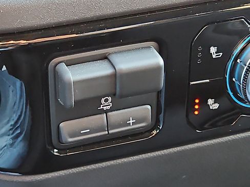 Certified 2025 GMC Sierra 1500 Elevation image 22