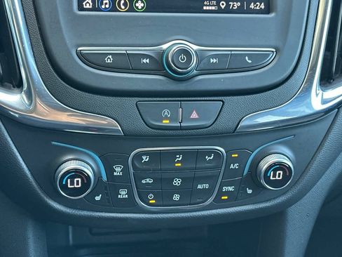 Used 2023 Chevrolet Equinox LT w/ Driver Convenience Package FWD image 21