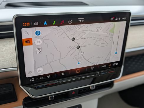 Used 2025 Volkswagen ID. Buzz 1st Edition RWD image 28