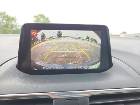 Used 2018 MAZDA MAZDA3 Grand Touring w/ Premium Equipment Package FWD image 29
